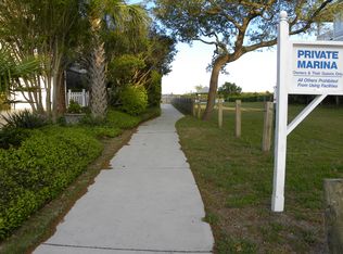 6808 Towles Rd, Wilmington, NC 28409