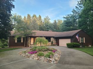 5597 Pineview Dr, Ypsilanti, MI 48197