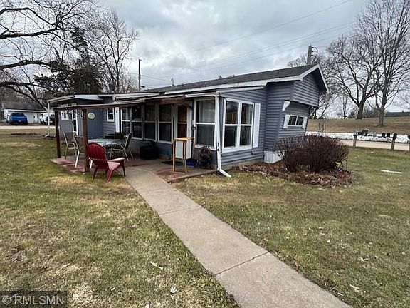 4th image of 802 4th St