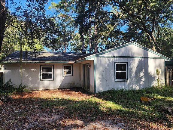 3rd image of 4633 Chinook Ln