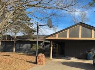 127 Sunset Dr, Cassville, MO 65625