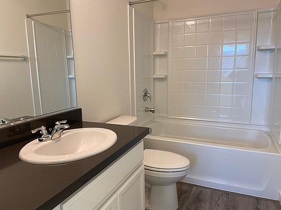 5th image of 5440 Cumberland Dr