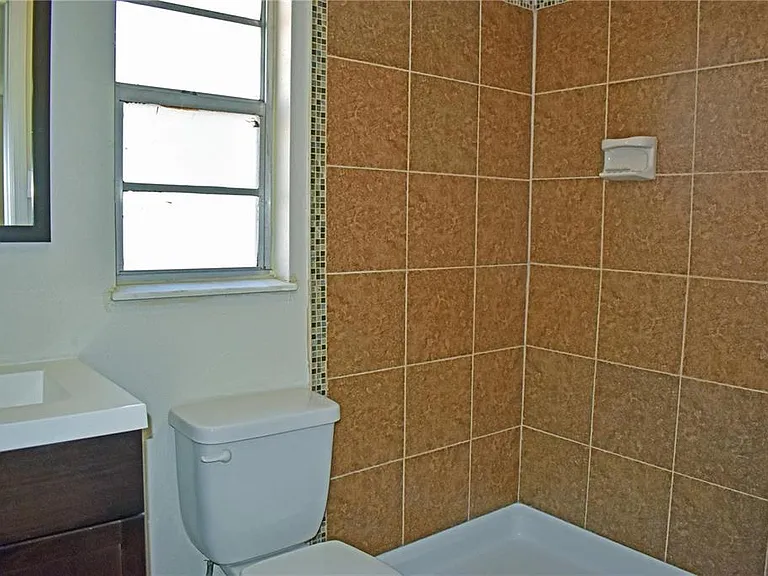 4311 W Virginia Ave — Photo 15
