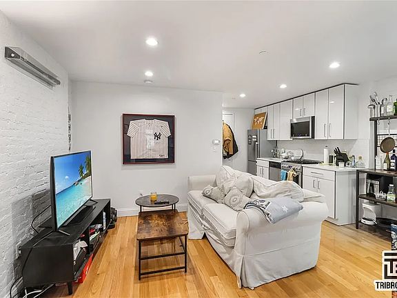 2nd image of 136 Edgecombe Ave #1A