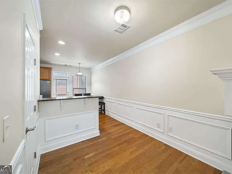 205 16th St NW #9 — Photo 28