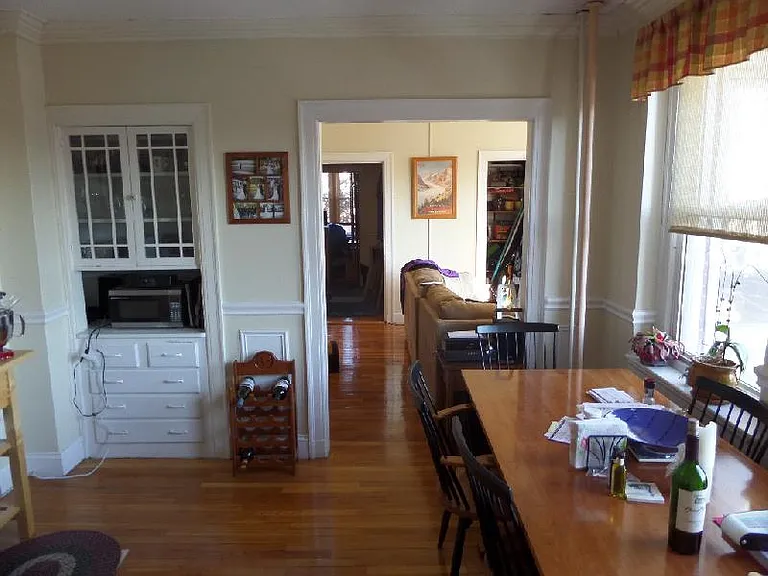 Craigie Cir — Photo 43