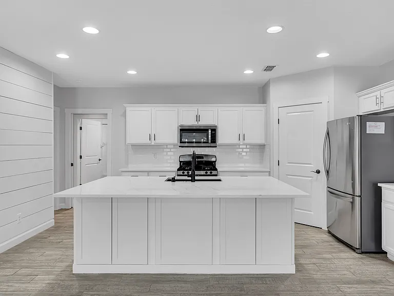 11790 Forest Park Cir — Photo 18