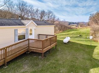32705 Lost Hollow Rd, Cazenovia, WI 53924