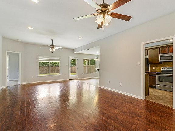 4th image of 14148 Martinique Dr