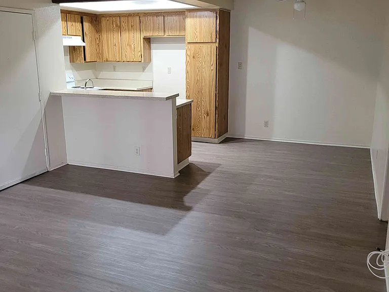 12315 Graham St #11 — Photo 5