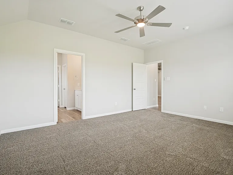 4709 Mayflower Dr — Photo 12