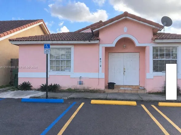 8912 NW 121st St #25, Hialeah Gardens, FL 33018