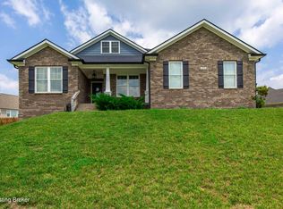 381 Bluffs Edge Dr, Mount Washington, KY