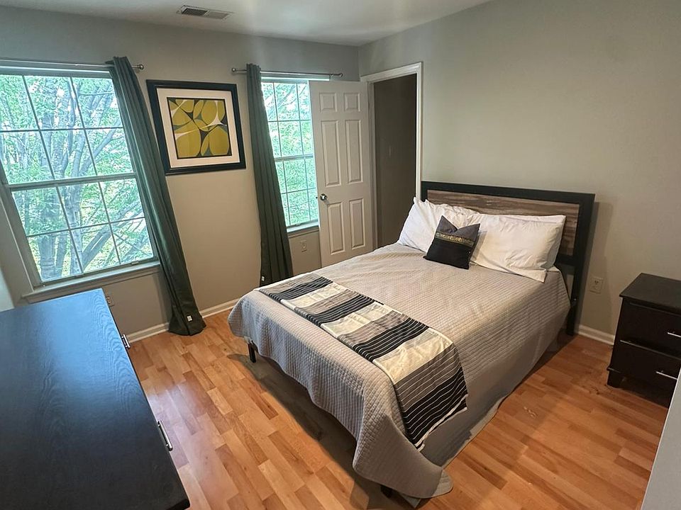 1st image of 44 S Orange Ave #2