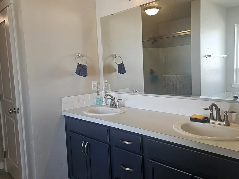 W Gladiola St — Photo 12