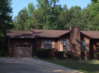 215 Greenway Dr, Greenwood, SC 29649