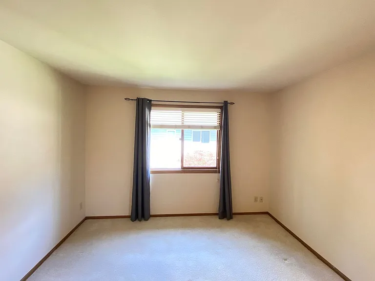 18139 NE 99th Way — Photo 12