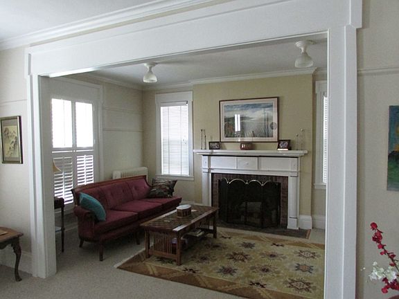 4th image of 111 E Genesee St