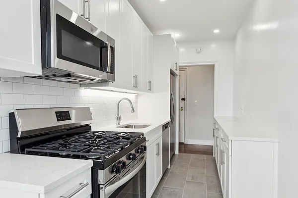 Sold by Compass | media 8