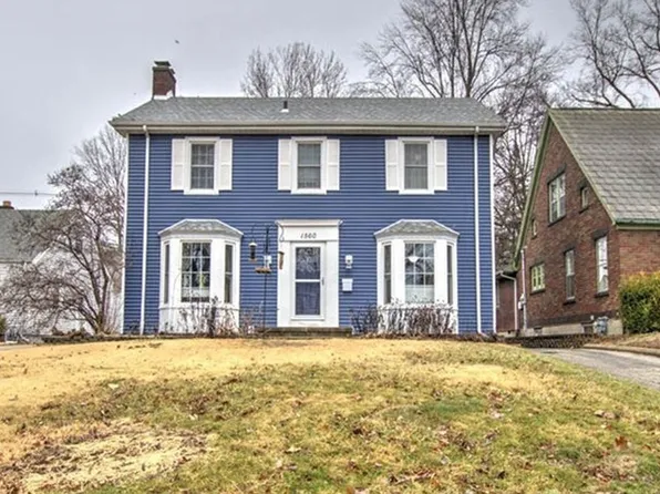 1560 W Sunset Ave, Decatur, IL 62522