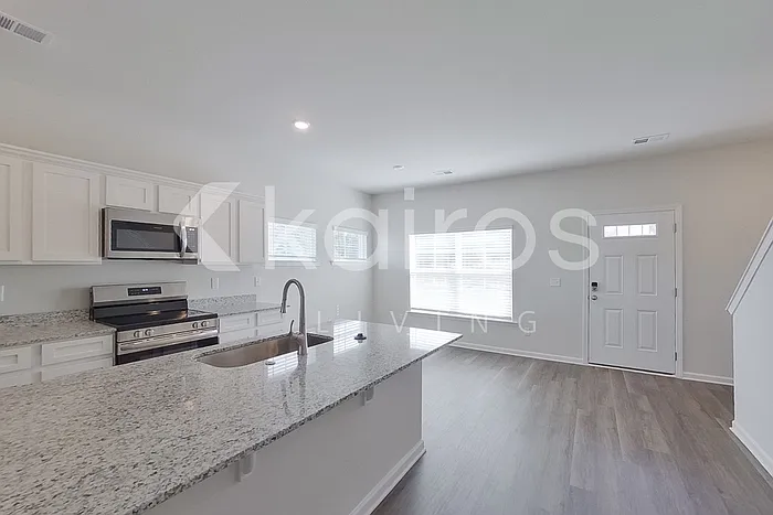 2579 Banyon Cir — Photo 8