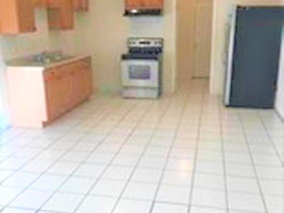 2nd image of 275 Hubbard Ave