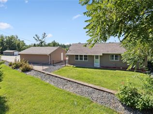 3731 Rogers Rd NW, Cedar Rapids, IA 52405