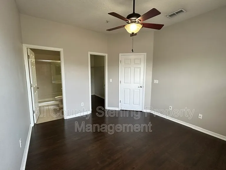 7021 Kirkland Way — Photo 15