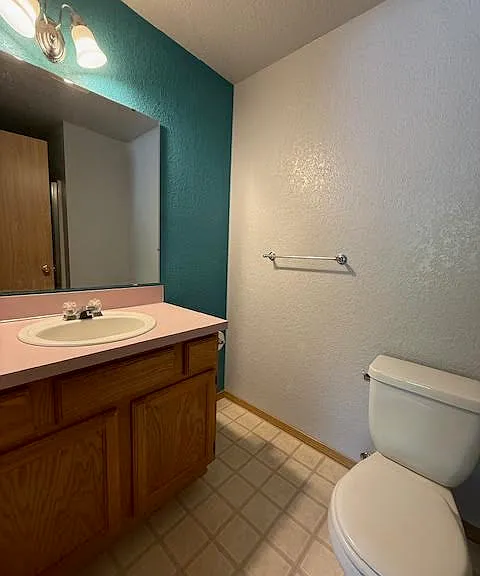 18748 Rampart Dr SE — Photo 15