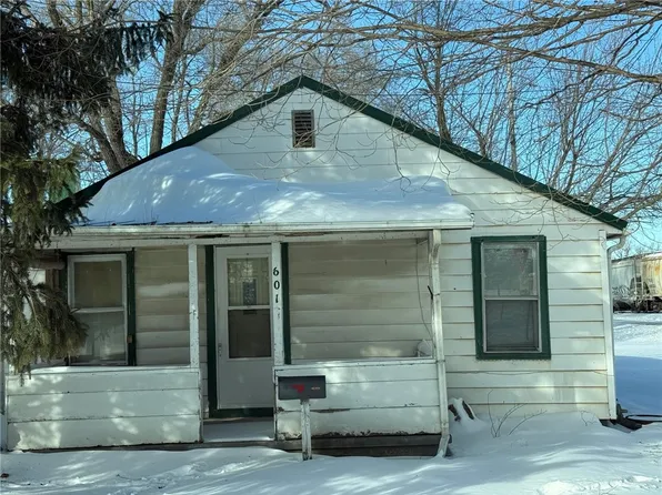 601 W Benton St, Paris, IL 61944
