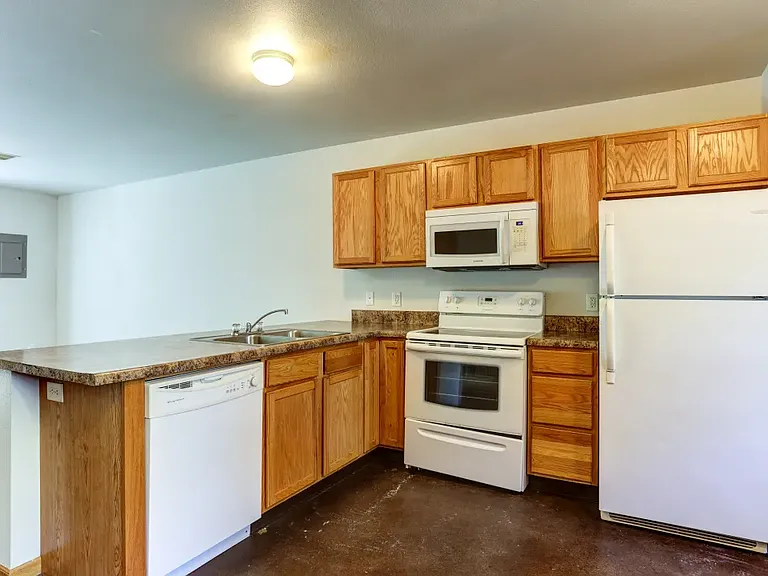 Conifer Creek Townhomes — Photo 4