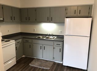 264 E Dekora St APT 6, Saukville, WI 53080