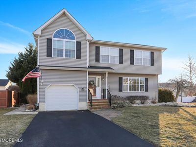 16 Deborah Lane, Howell, NJ, 07731