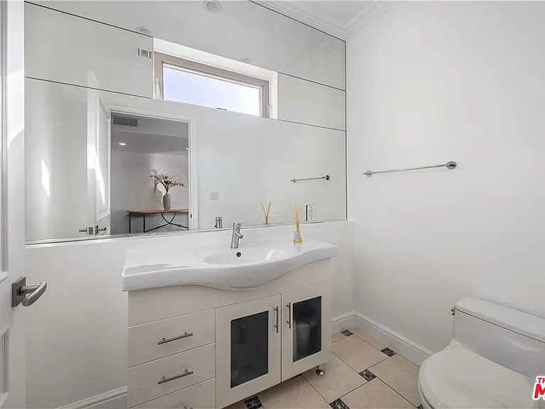 918 S Wooster St #2 — Photo 21