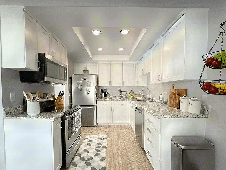 Serena Vista Apartment Homes — Photo 16