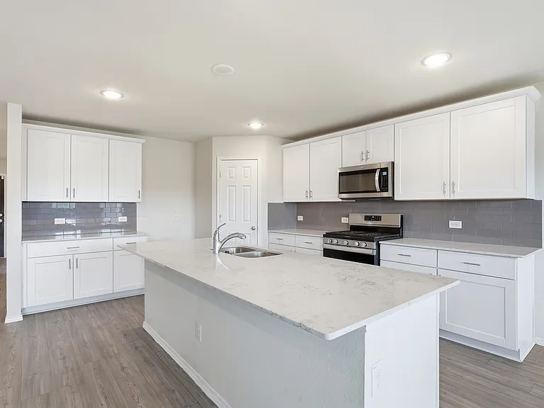 933 Dressage Dr — Photo 6