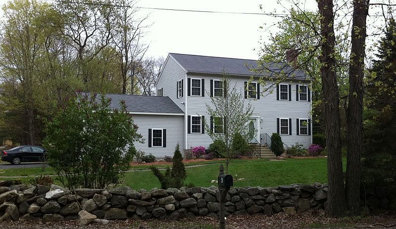 41 Elm St. 2-car garage, 4 bedroom 2.5 bath Colonial