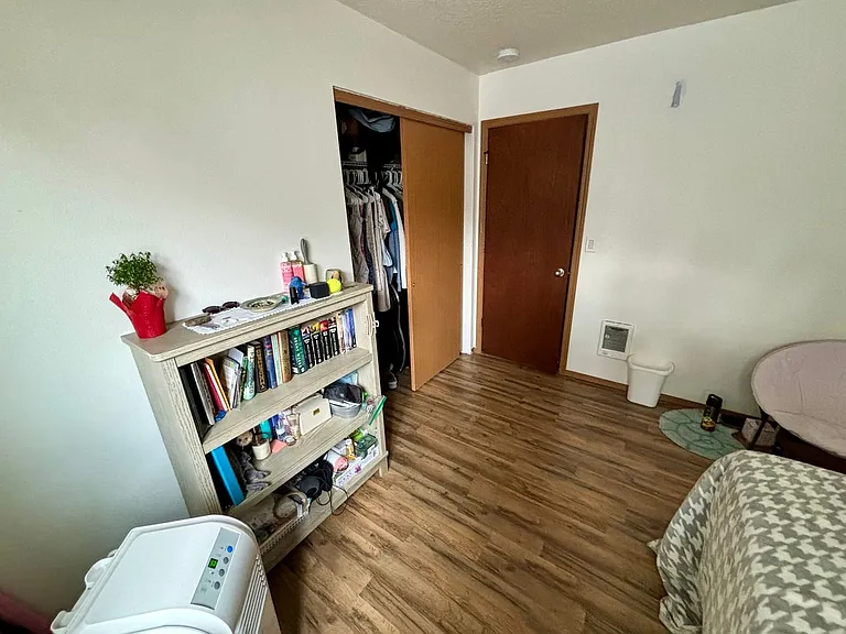 614 S Stevens — Photo 15