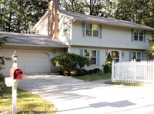 2301 Acorn Dr, Vestal, NY 13850