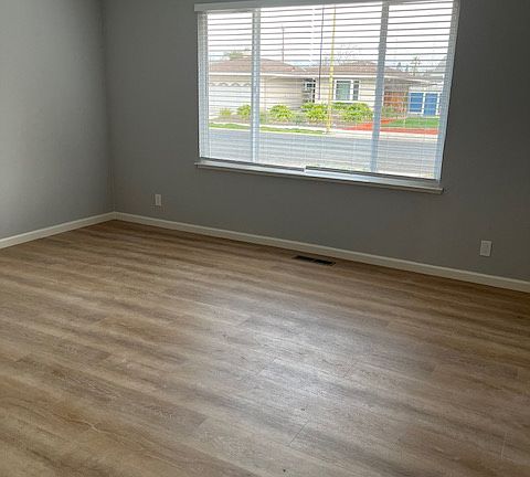 4th image of 6065 Loma Prieta Dr