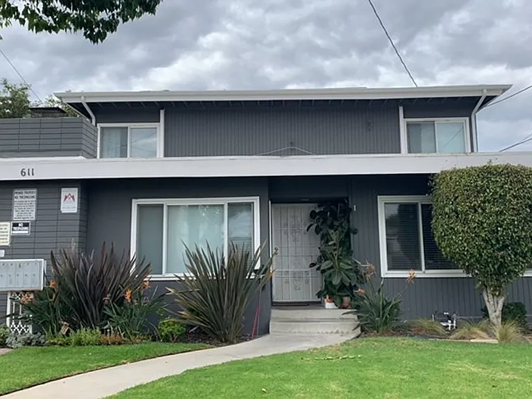 611 S Fir Ave — Photo 3