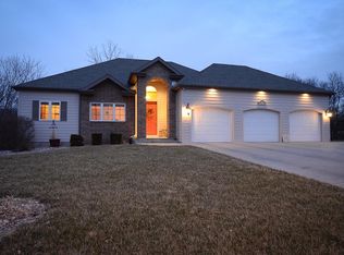 2102 Ponca Ct, Junction City, KS 66441