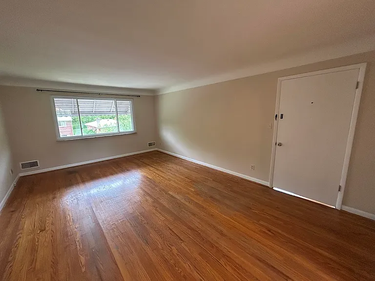 4756 Clevesdale Dr #2 — Photo 5