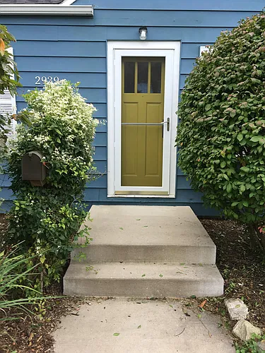 2939 Harvey St Photo 1