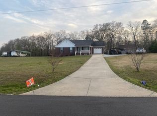 1609 Memorial Rd, Canon, GA 30520