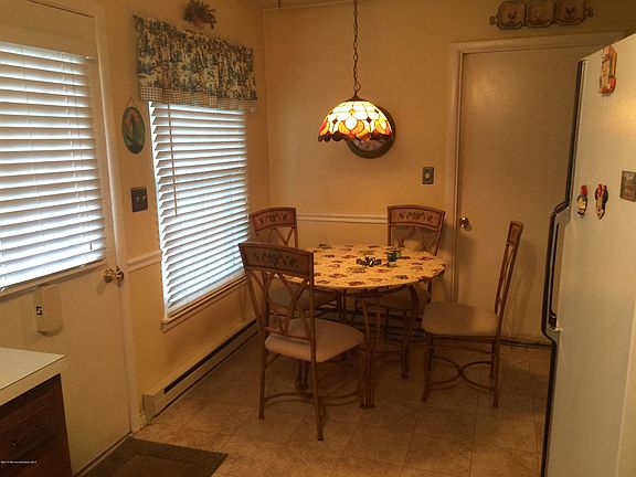 5th image of 962 Argyll Circle #A
