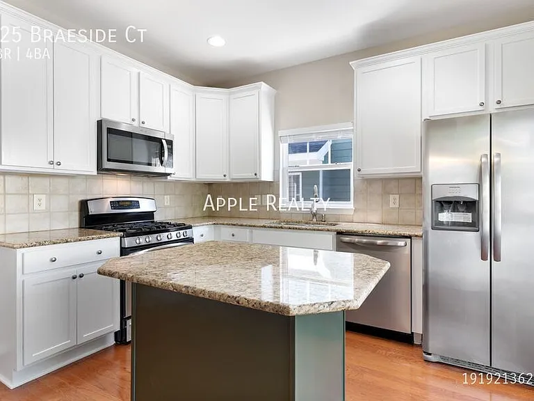 125 Braeside Ct — Photo 4