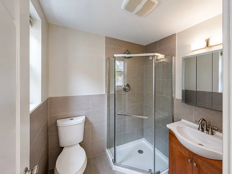 322 Melwood Ave — Photo 7