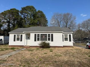 614 Larkspur Rd, Kinston, NC 28501