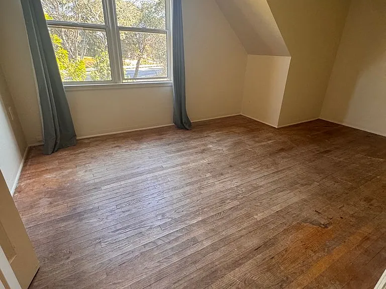 567 Hathway Ave — Photo 5